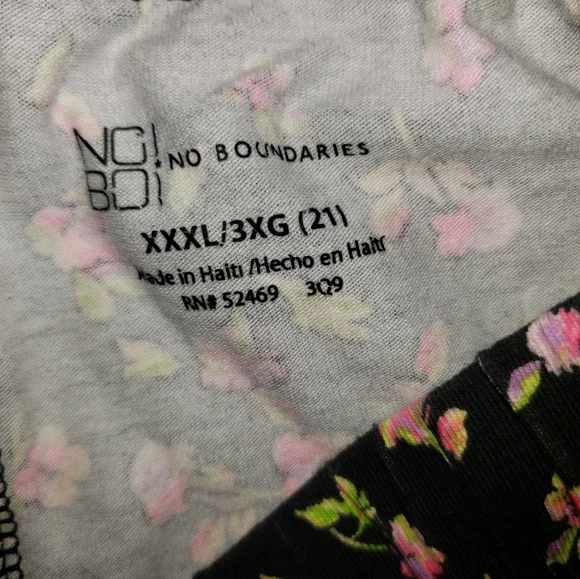 NOBO Black Leggings with Pink & Lavender Flowers - Picture 3 of 3
